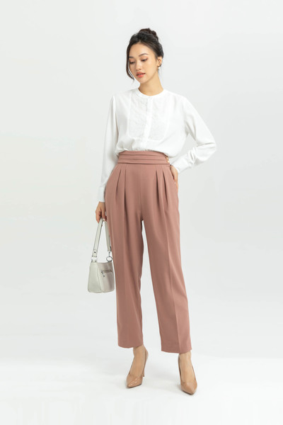 Lựa quần kaki nữ đẹp tại IVY moda